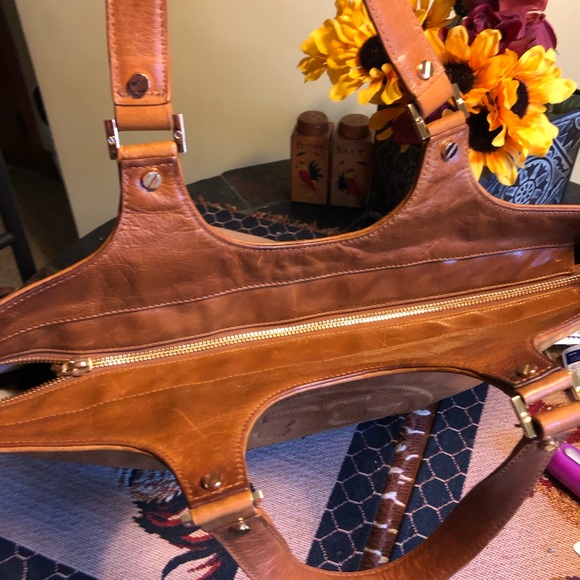 Tory Burch Bag 🔥 - Picture 7 of 8